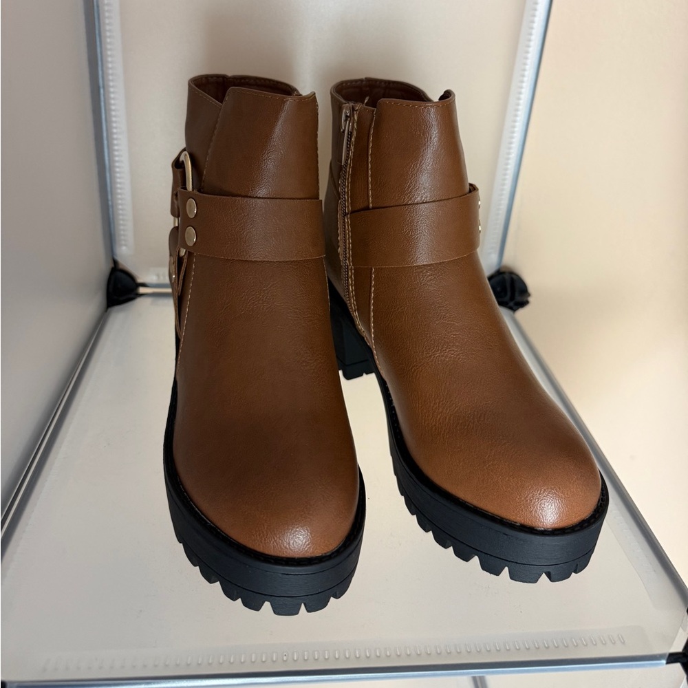 Women's Brown Chunky Heel Combat Ankle Boots Size 9 NWT - Picture 3 of 9